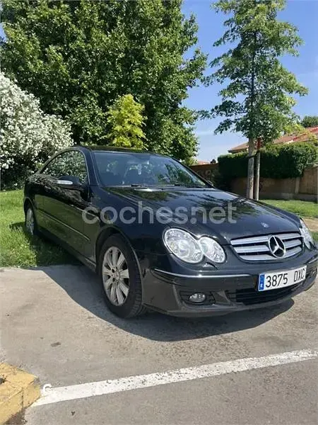 Usado Mercedes CLK220 Elegance 150 CV (110 kW) 2006 Negro Coupe