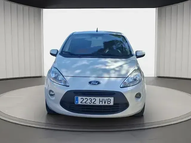 Usado Ford Ka Titanium 69 CV (50 kW) 2013 Blanco Utilitario