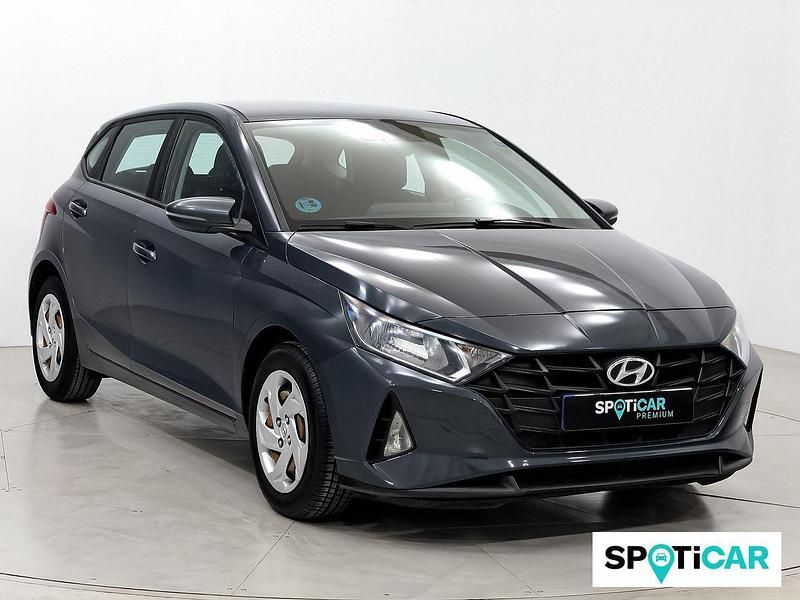 Gris Usado 2022 Hyundai i20 Berlina | 12.500 € (Precio justo) - Imagen 1/4