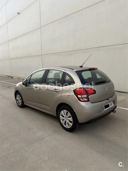 Usado Citroën C3 SELECTION 68 HP (50 kW) 2011 Bege Sedan