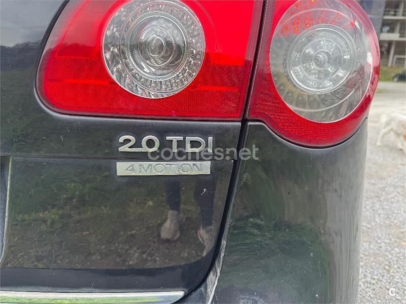 Usado VW Passat Highline 140 CV (102 kW) 2007 Negro Familiar