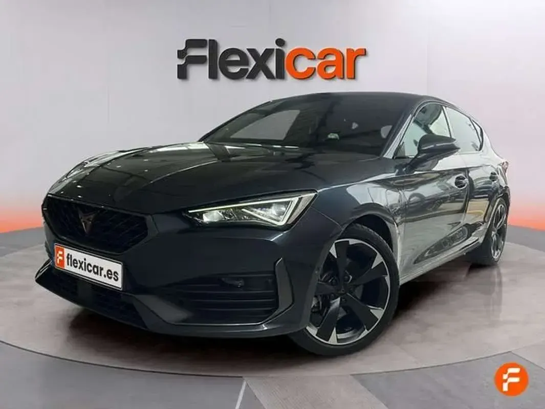 Usado Cupra Leon 204 CV (150 kW) 2024 Gris Utilitario