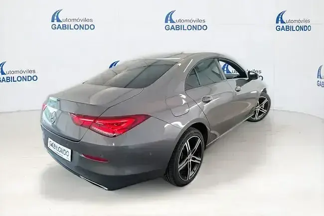 Usado Mercedes CLA250e 218 CV (160 kW) 2021 Gris / plata Coupe