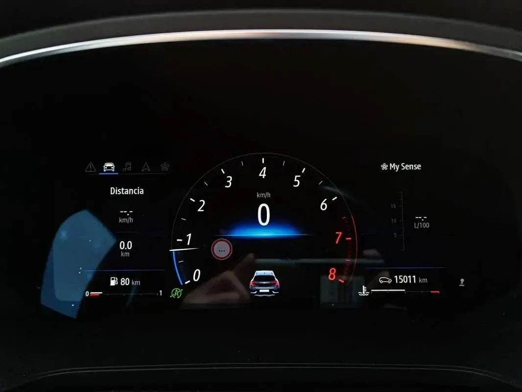 Usado Renault Captur Techno 140 CV (102 kW) 2022 Gris SUV