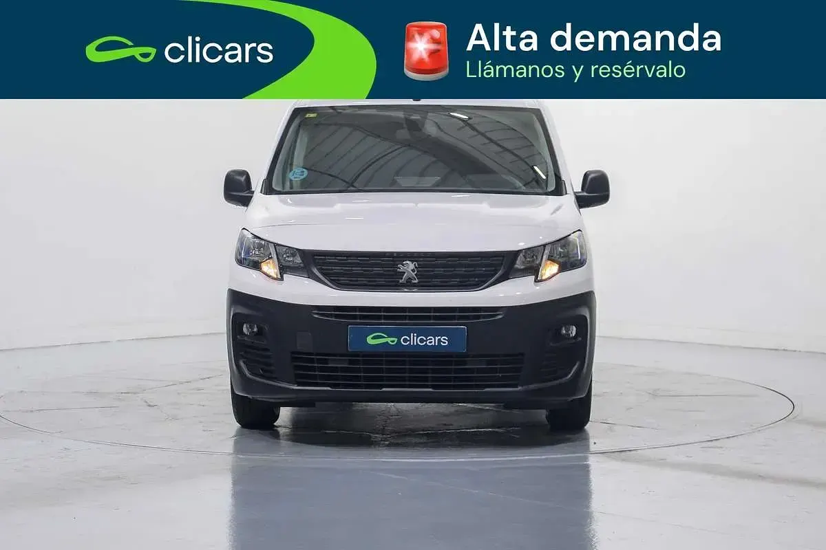 Usado Peugeot Partner Premium 102 CV (75 kW) 2022 Blanco Monovolumen