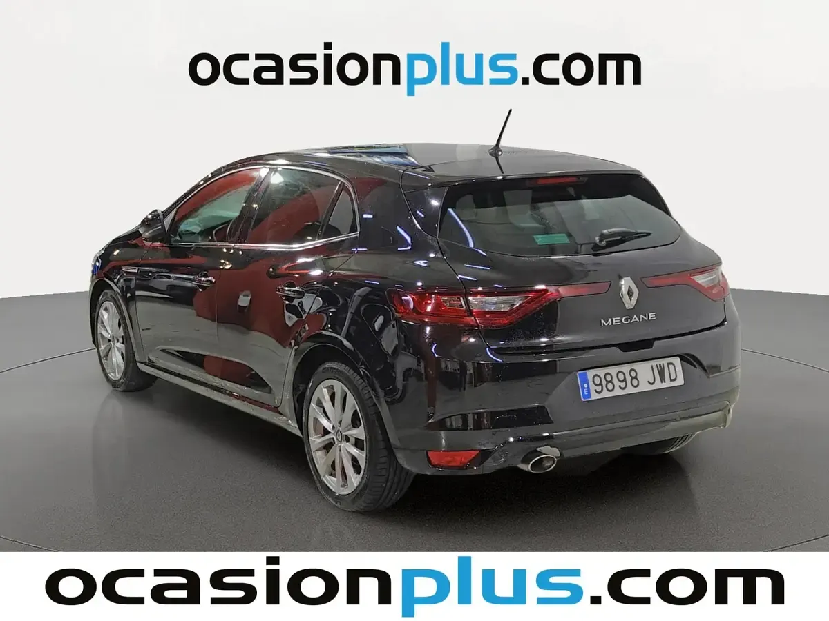 Usado Renault Mégane Zen 130 CV (95 kW) 2017 Negro Utilitario