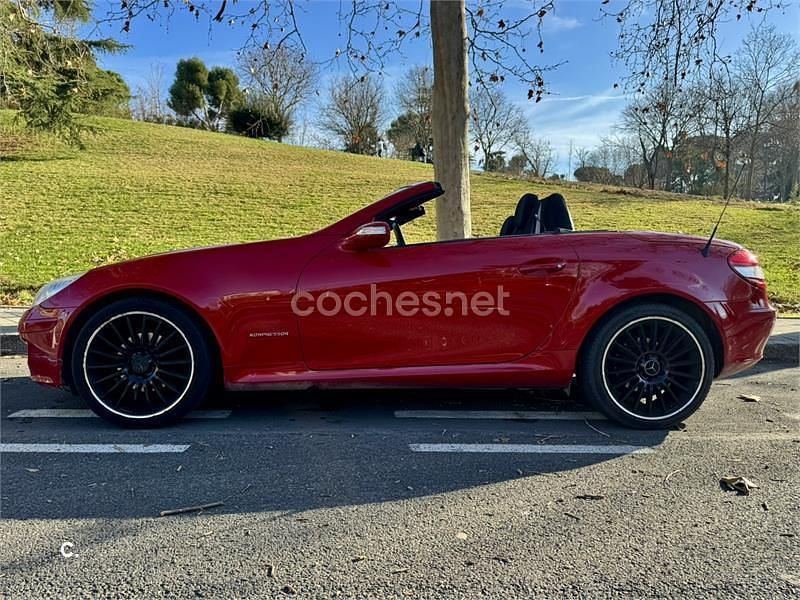Usado Mercedes SLK200 163 CV (119 kW) 2008 Rojo Descapotable
