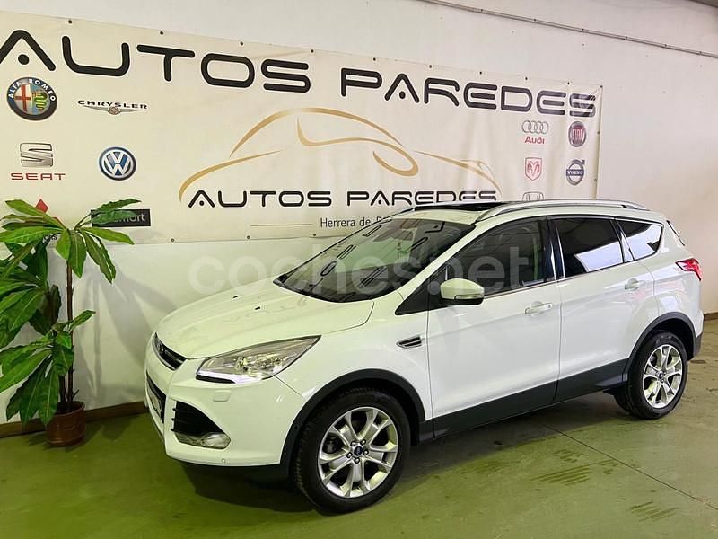 Usado Ford Kuga Titanium 150 CV (110 kW) 2014 Blanco SUV