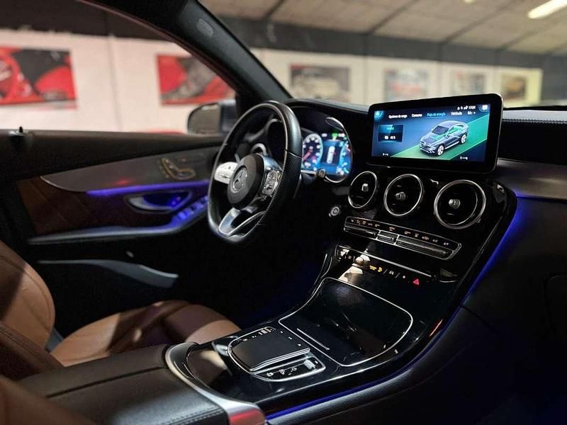 Usado Mercedes GLC300e 317 CV (233 kW) 2022 Gris Coupe