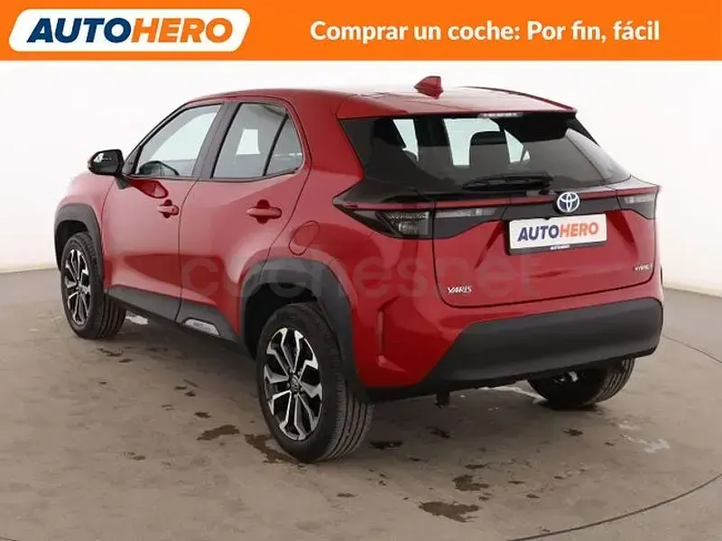 Usado Toyota Yaris Cross Active 116 CV (85 kW) 2022 Rojo SUV