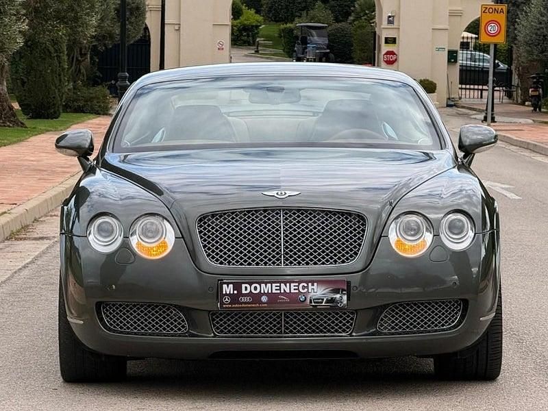 Usado Bentley Continental GT 560 CV (411 kW) 2004 Gris / plata Coupe