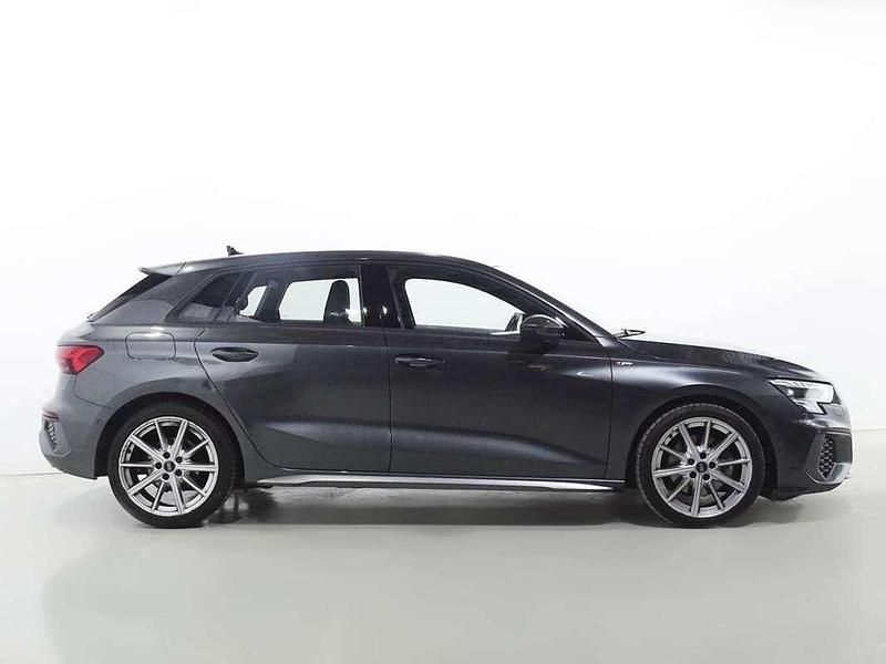 Usado Audi A3 Sportback 116 CV (85 kW) 2020 Gris Utilitario