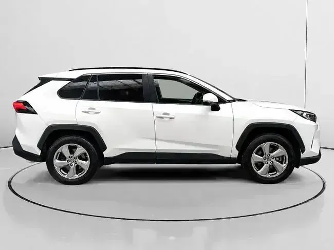 Usado Toyota RAV4 Hybrid Advance 218 CV (160 kW) 2021 Blanco SUV