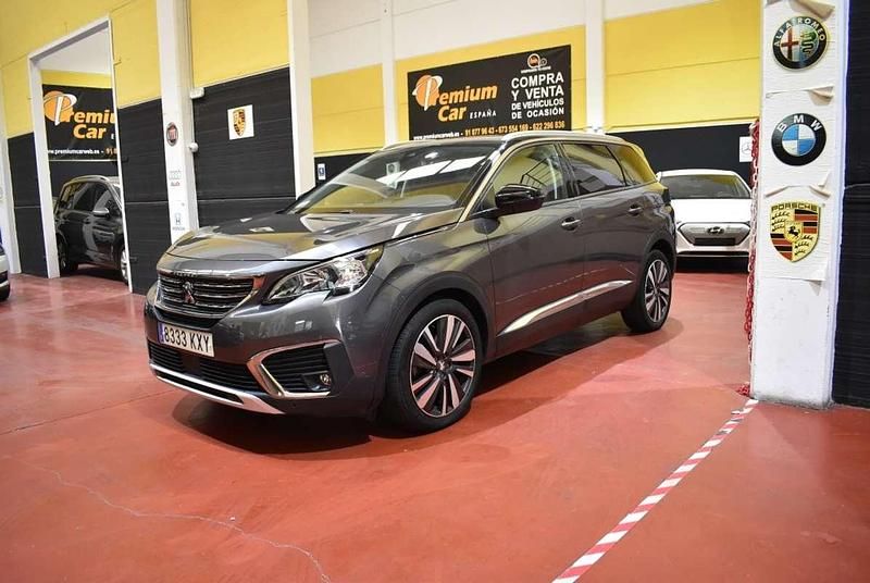 Usado Peugeot 5008 Allure 131 CV (96 kW) 2019 Gris Monovolumen