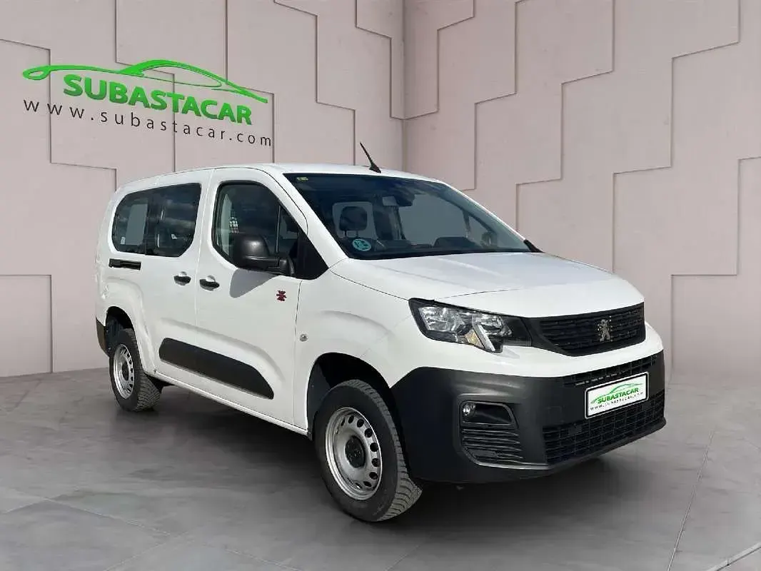 Usado Peugeot Partner 131 CV (96 kW) 2022 Blanco Monovolumen