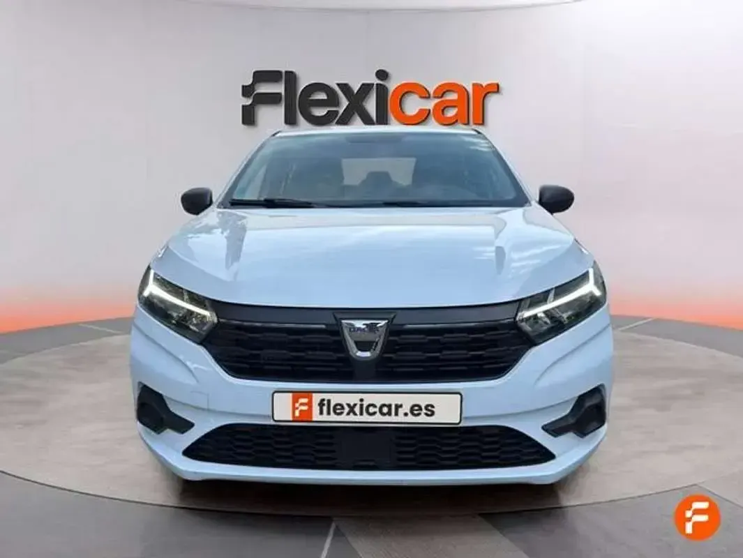 Usado Dacia Sandero Essentiel 91 CV (66 kW) 2022 Blanco Utilitario