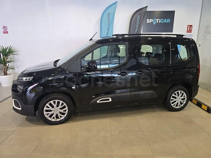 Usado Citroën Berlingo Feel 102 CV (75 kW) 2020 Negro Monovolumen