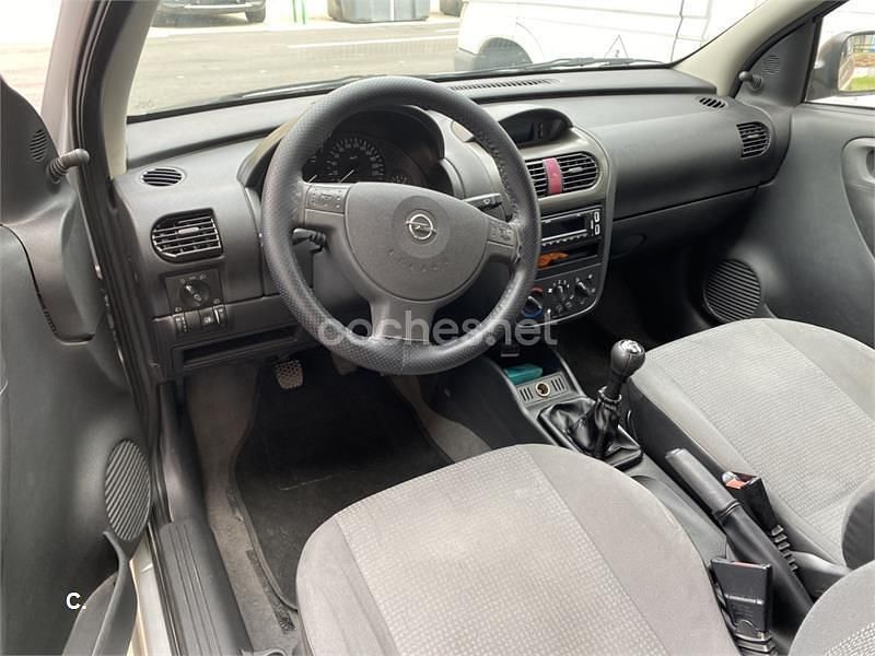 Usado Opel Corsa Eco 58 CV (42 kW) 2003 Gris / plata Berlina