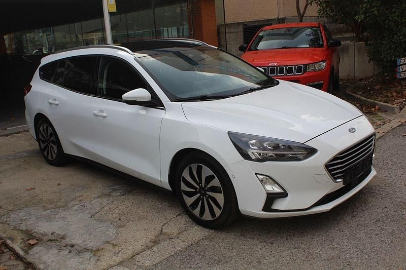 Usado Ford Focus Active 125 CV (91 kW) 2021 Blanco Familiar