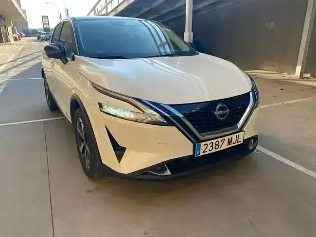Usado Nissan Qashqai N-Connecta 190 CV (139 kW) 2023 Blanco SUV
