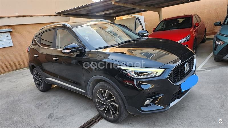 Usado MG ZS Luxury 111 CV (81 kW) 2023 Negro SUV