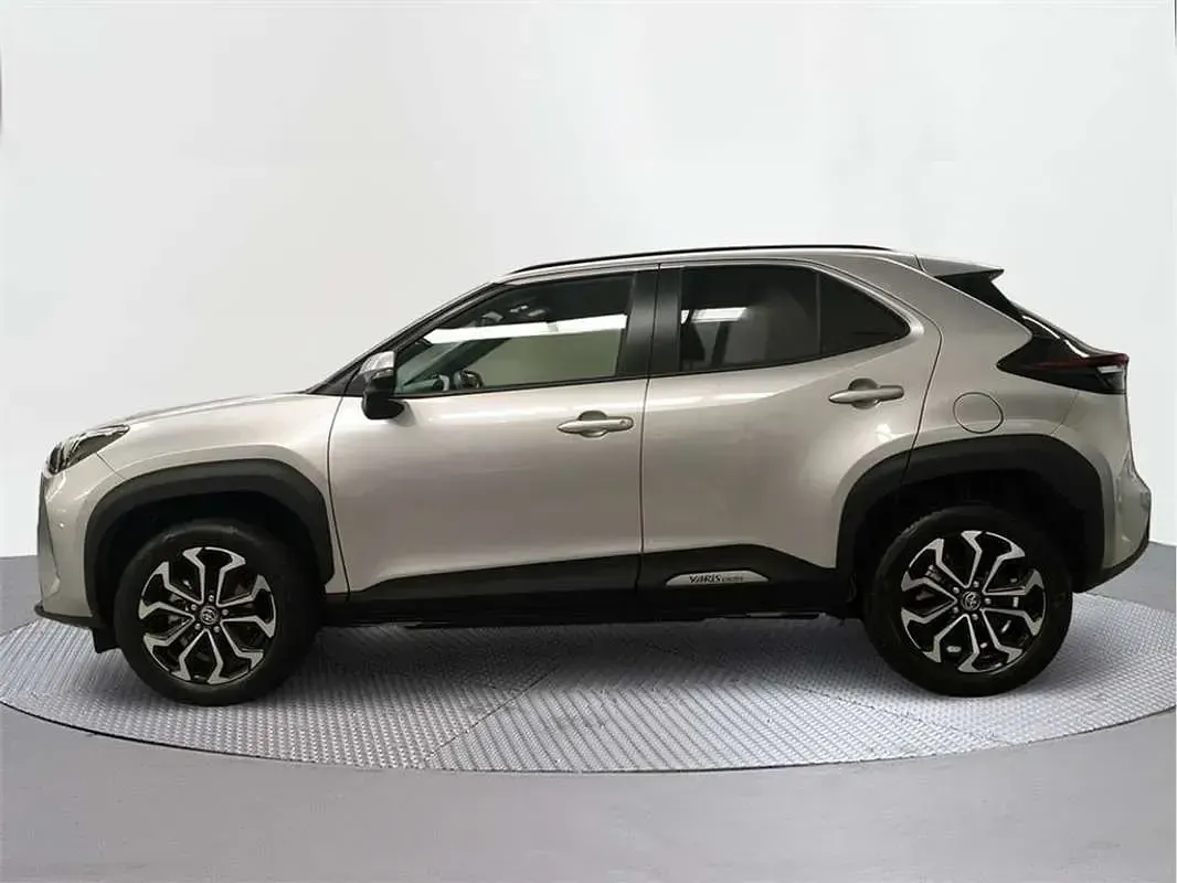 Usado Toyota Yaris Cross Active 132 CV (97 kW) 2025 SUV