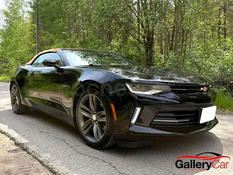 Usado Chevrolet Camaro 405 CV (297 kW) 2018 Negro Descapotable
