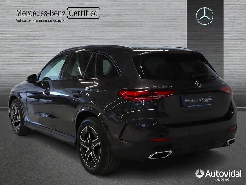Usado Mercedes GLC220 AMG line 197 CV (144 kW) 2024 Gris grafito