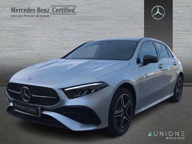 Usado Mercedes A250 AMG line 218 CV (160 kW) 2025 Plata hightech