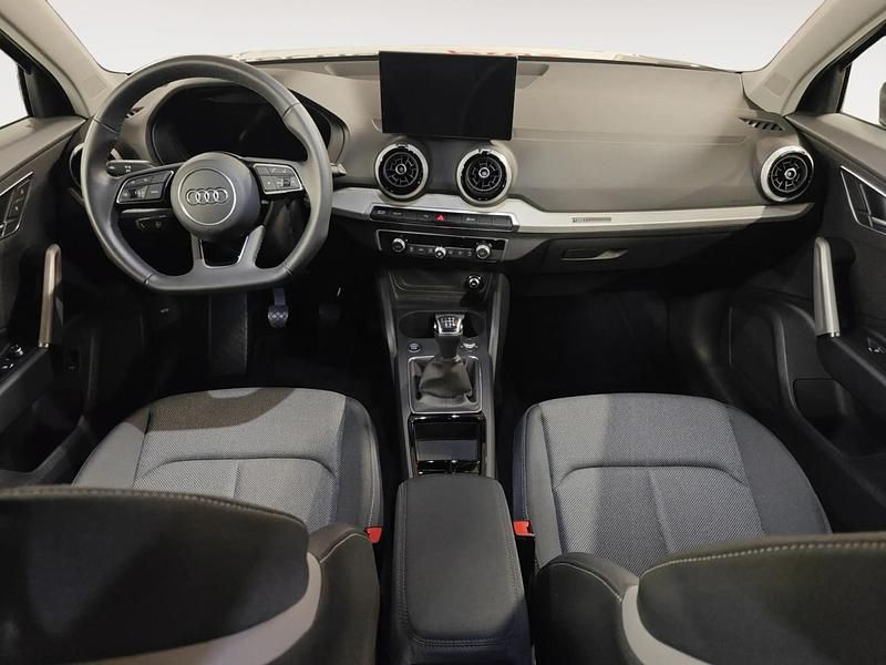 Usado Audi Q2 S-Line 115 CV (84 kW) 2025 Gris/plata SUV
