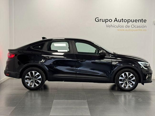 Usado Renault Arkana Intens 140 CV (102 kW) 2022 Negro SUV