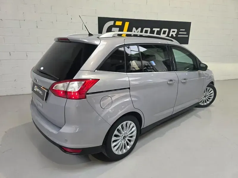 Usado Ford Grand C-Max Titanium 140 CV (102 kW) 2011 Gris / plata Monovolumen
