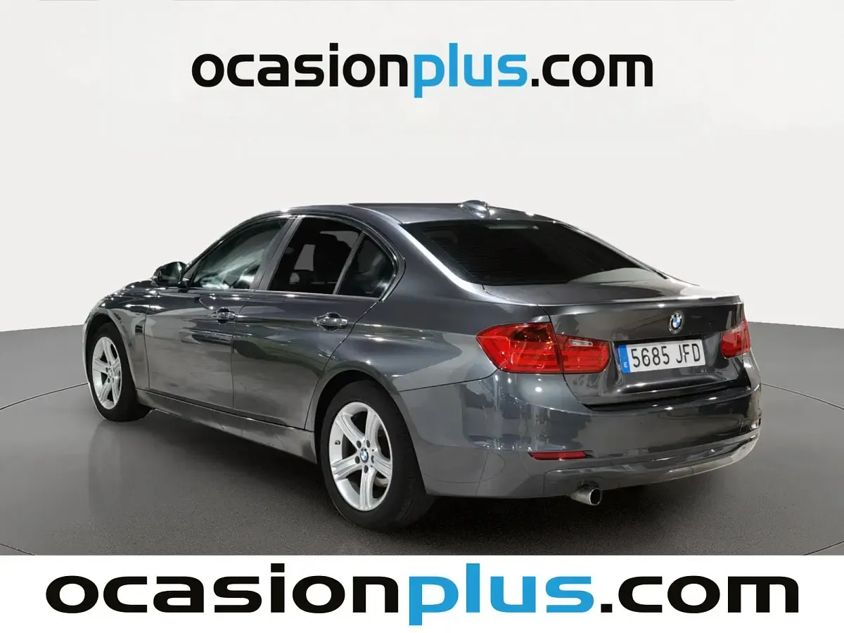 Usado BMW 318 143 CV (105 kW) 2015 Gris Berlina