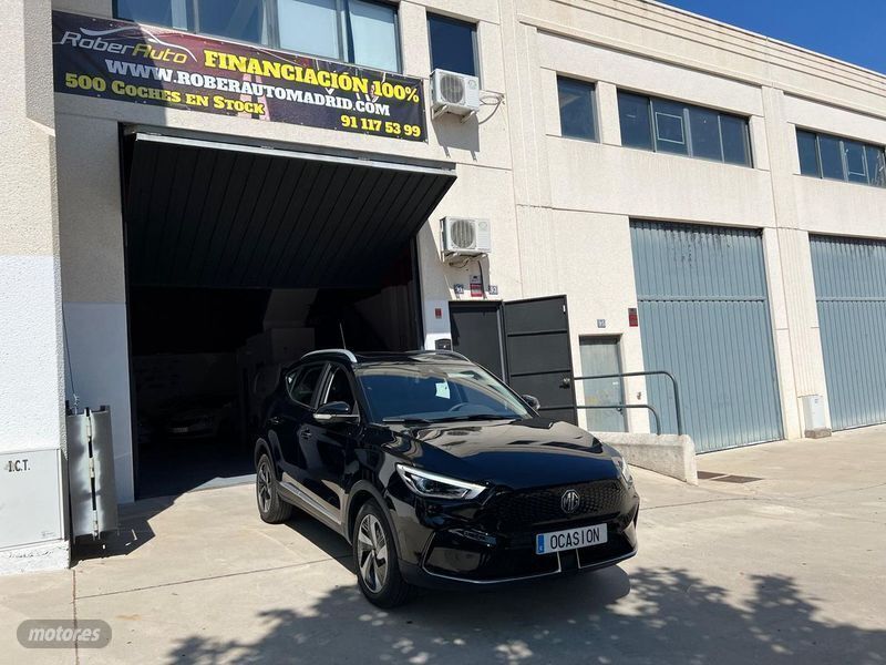 Usado MG ZS Luxury 114 kW (156 CV) 2023 Negro Berlina