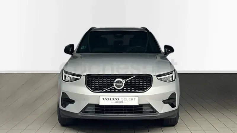 Brugt Volvo XC40 Plus 163 HK (119 kW) 2025 Grå SUV
