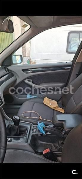 Usado BMW 318 118 CV (86 kW) 2000 Azul Berlina