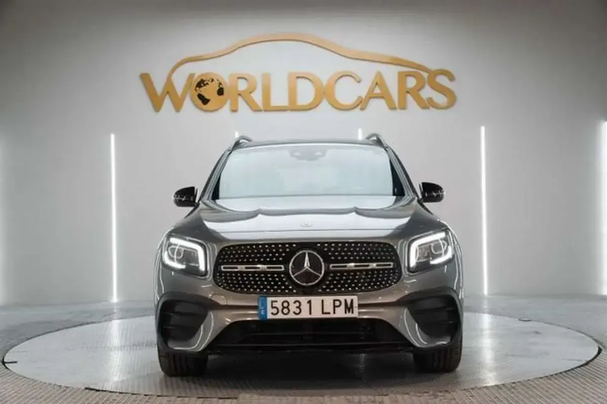 Usado Mercedes GLB200 163 CV (119 kW) 2021 Gris SUV