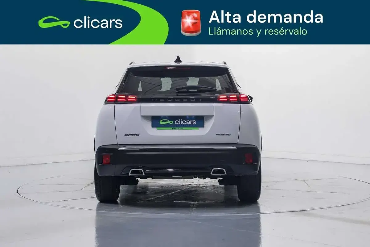 Usado Peugeot 2008 Allure 136 CV (100 kW) 2025 Blanco SUV