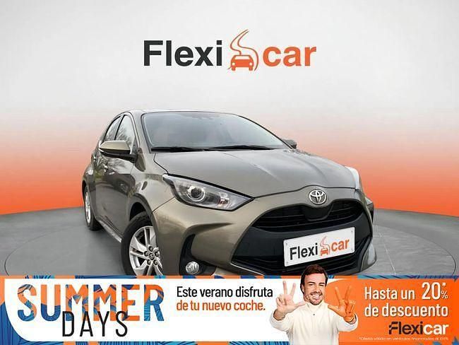 Gris Usado 2022 Toyota Yaris Edition Berlina | 17.590 € (Precio justo) - Imagen 1/4