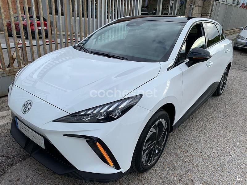 Usado MG MG4 EV Luxury 150 kW (204 CV) 2023 Eléctrico Utilitario
