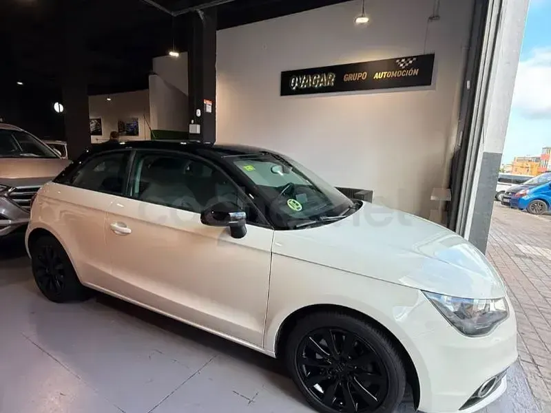 Usado Audi A1 Ambition 105 CV (77 kW) 2011 Blanco Utilitario