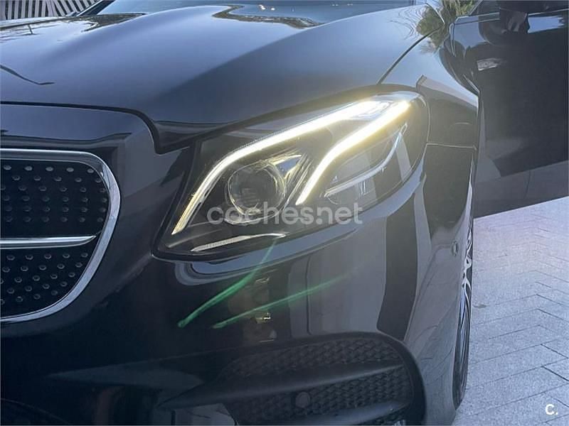 Usado Mercedes E220 194 CV (142 kW) 2017 Negro Coupe