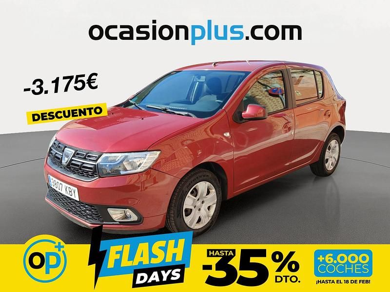 Usado Dacia Sandero Lauréate 90 CV (66 kW) 2017 Rojo Utilitario