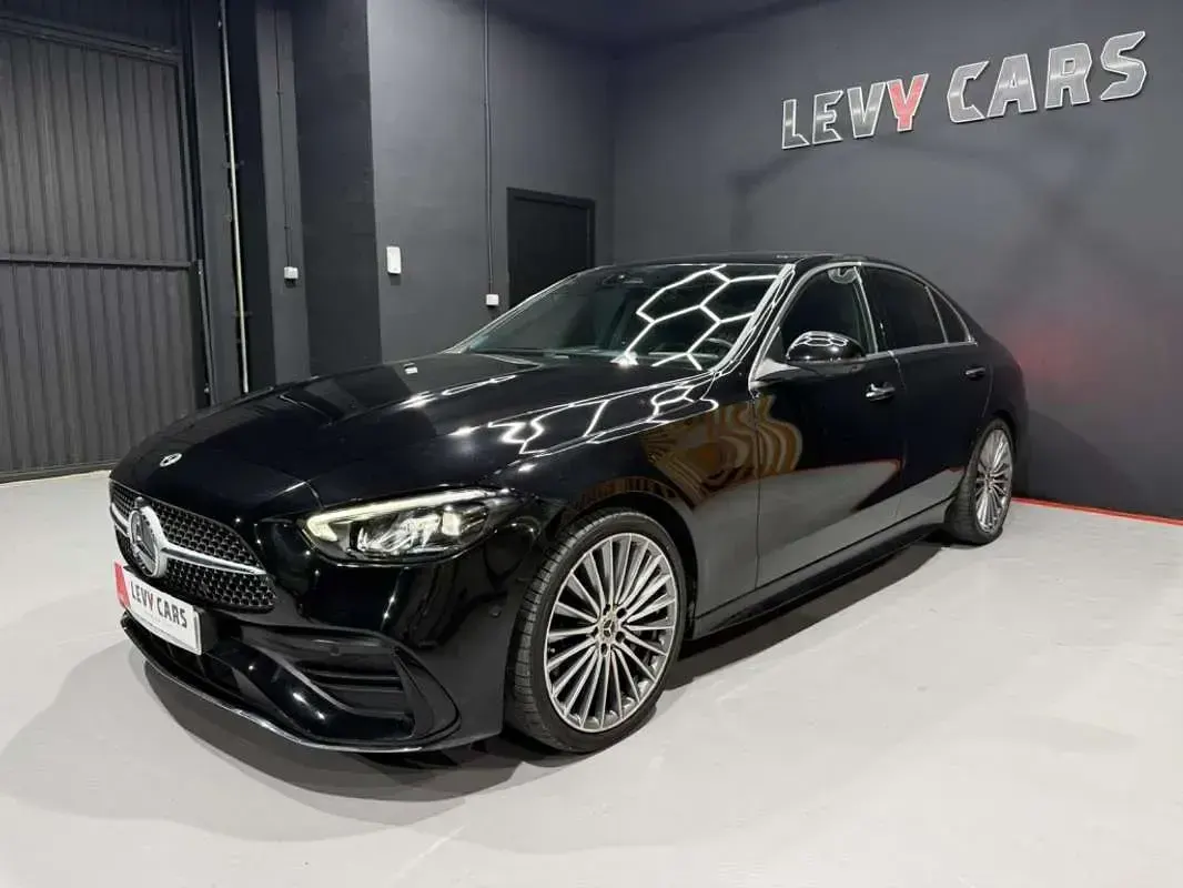 Usado Mercedes C220 200 CV (147 kW) 2023 Negro Berlina