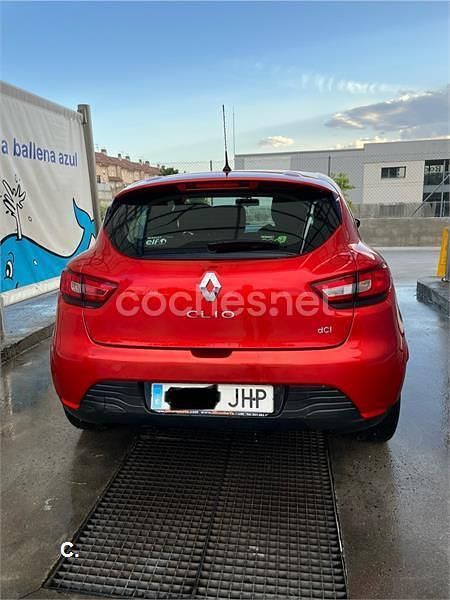 Rojo Usado 2015 Renault Clio IV Authentique Berlina | 5300 € (Precio justo) - Imagen 1/1