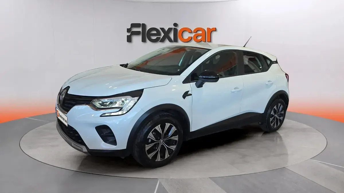 Usado Renault Captur Equilibre 101 CV (74 kW) 2023 Blanco SUV