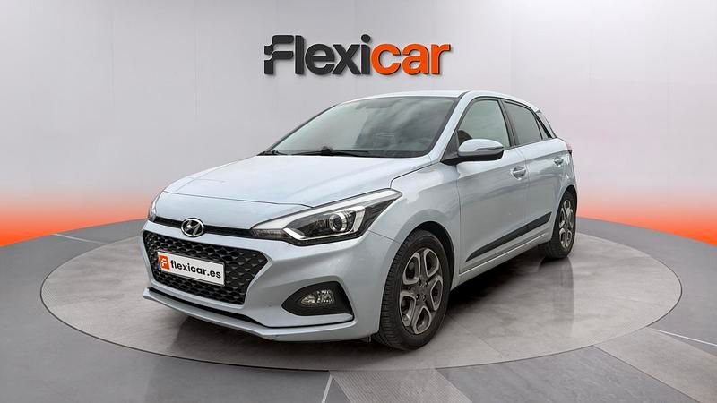 Begagnad Hyundai i20 100 HK (73 kW) 2019 Blå Halvkombi