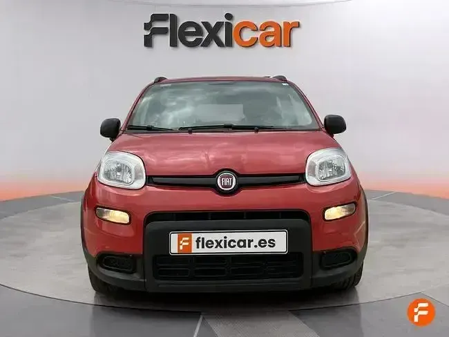 Usado Fiat Panda 70 CV (51 kW) 2022 Rojo Utilitario