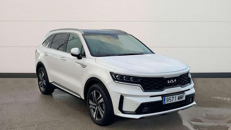 Usado 2023 Kia Sorento SUV | 43.600 € (Un poco caro) - Imagen 1/4