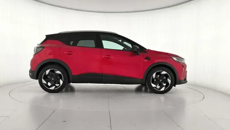 Usado Renault Captur Zen 100 CV (73 kW) 2025 Rojo SUV